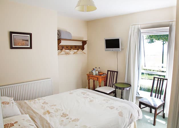 accommodation accommodation